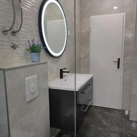 Apartment Maja Baska Voda